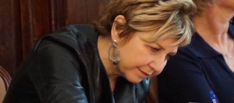 Roselyne (54 ans, France)